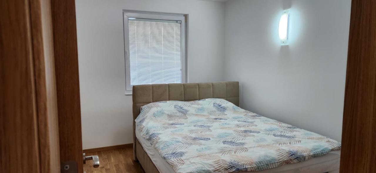 Brand New Two Bedroom And One Living Room Apartment In A Great Location! 사라예보 외부 사진