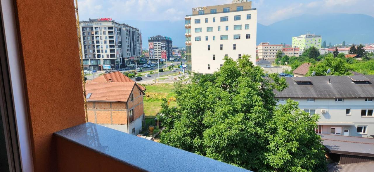 Brand New Two Bedroom And One Living Room Apartment In A Great Location! 사라예보 외부 사진